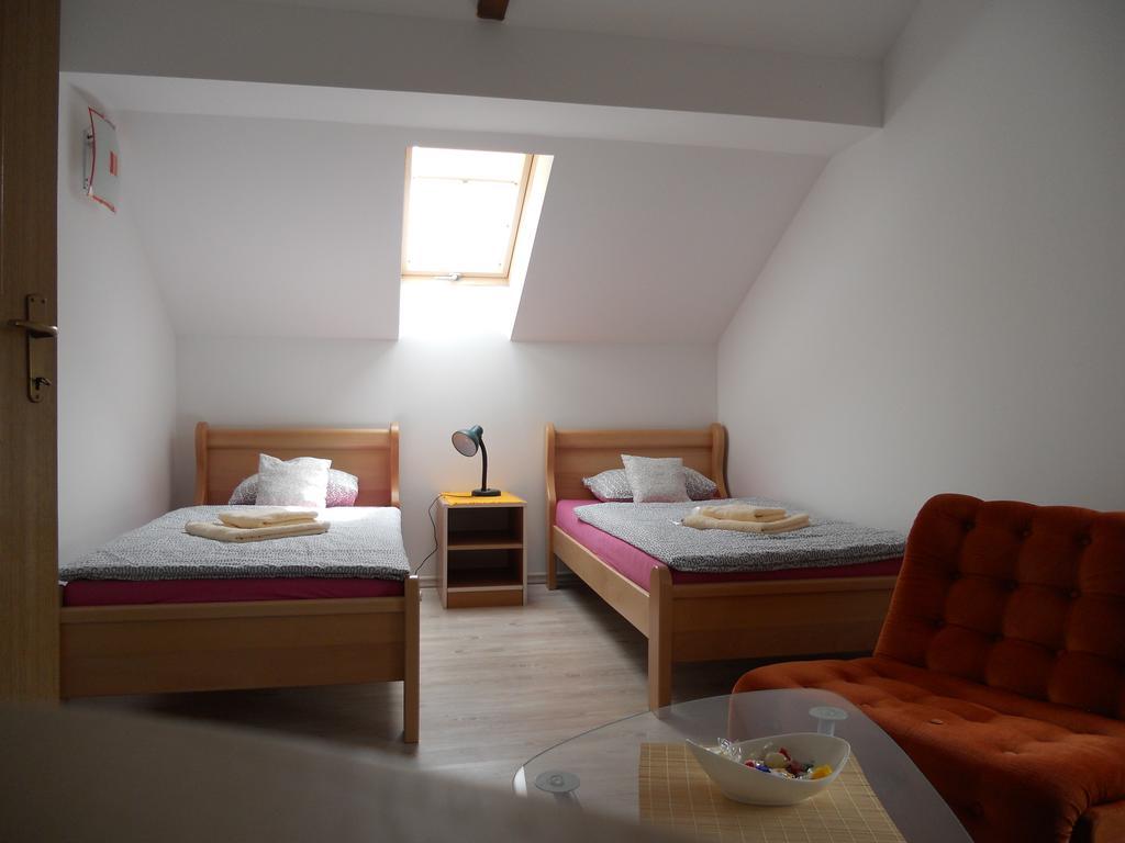 Apartmani Maraton Вуковар Экстерьер фото